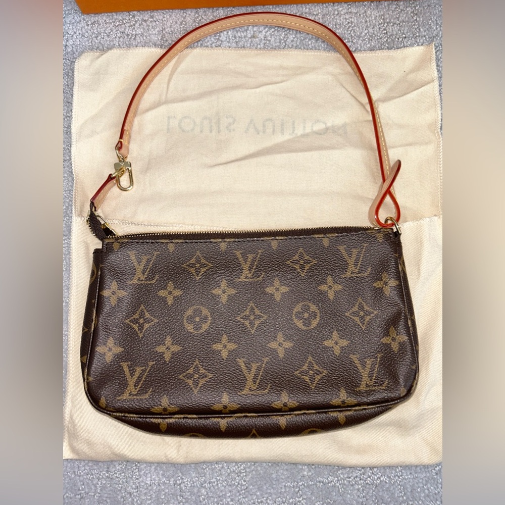 Louis Vuitton Pochette Accessories NM Monogram Canvas